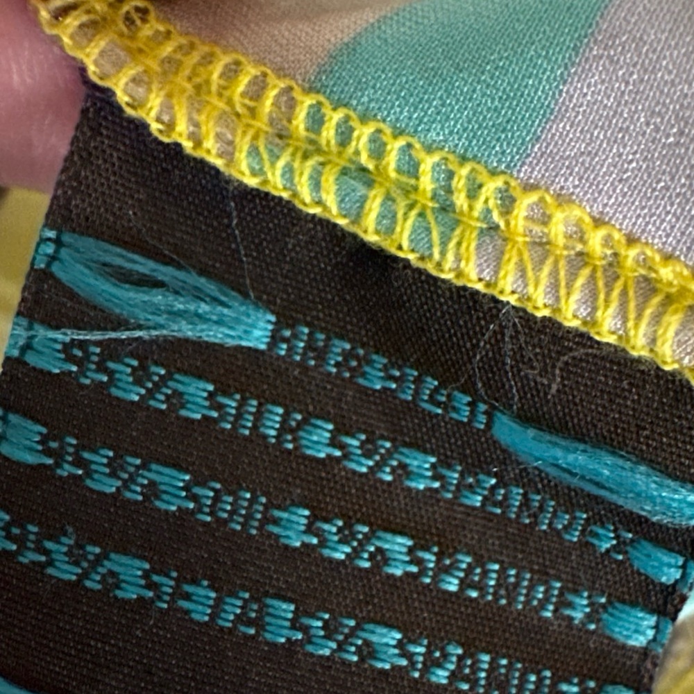 A common thread size medium retro Geometric Pattern Dress - Picture 9 of 9